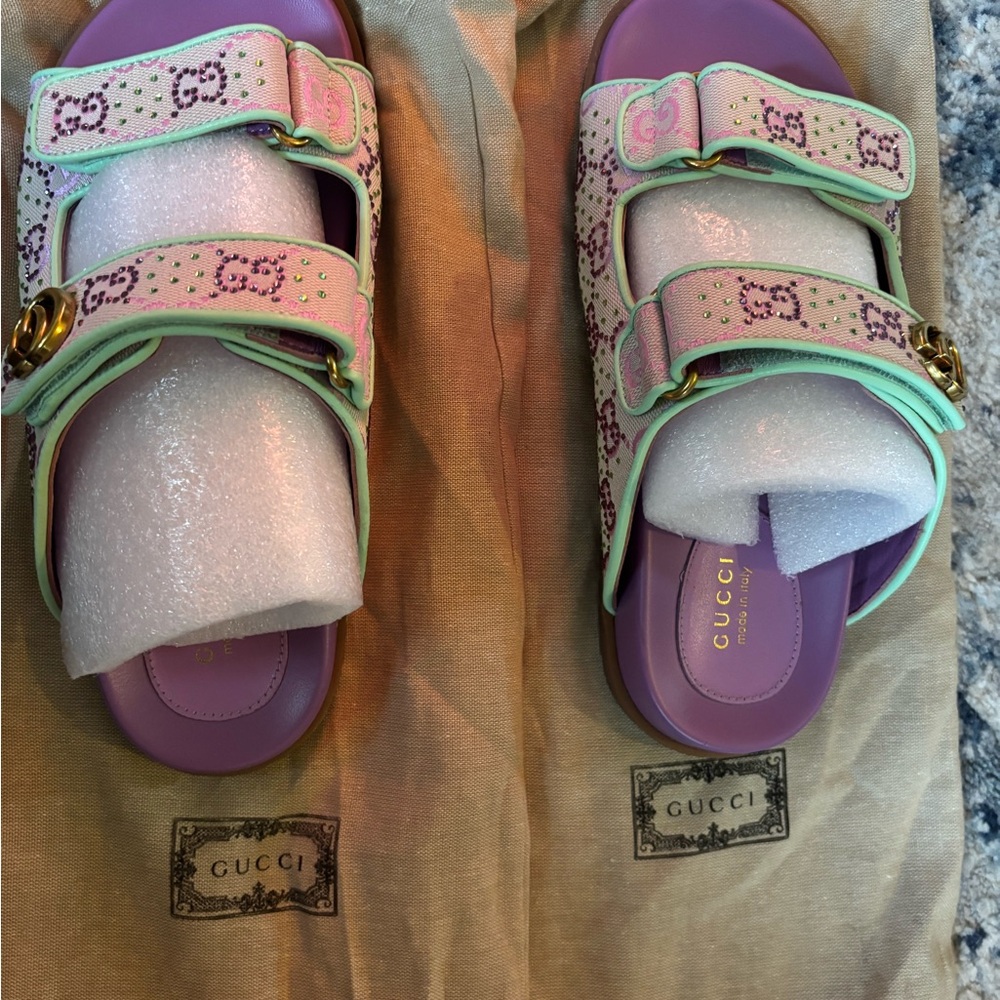 Gucci Purple and Green Sandals with Cushioned Sole